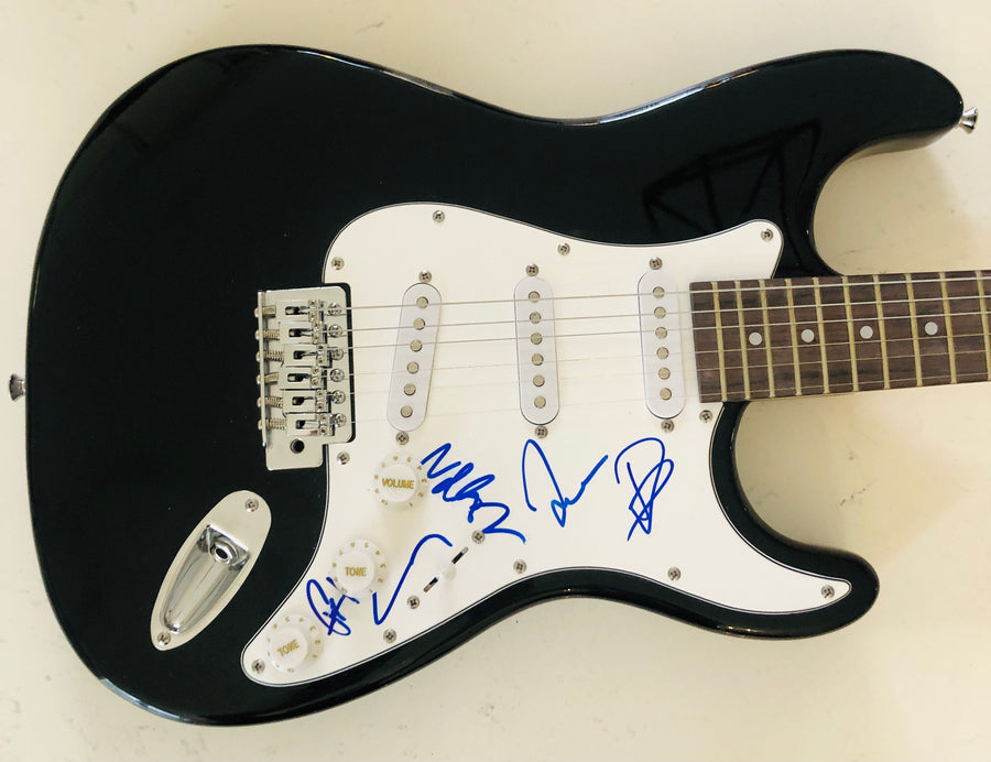 Foo Fighters Group Signed Autograph Guitar x 4 Grohl Hawkins JSA Authentication