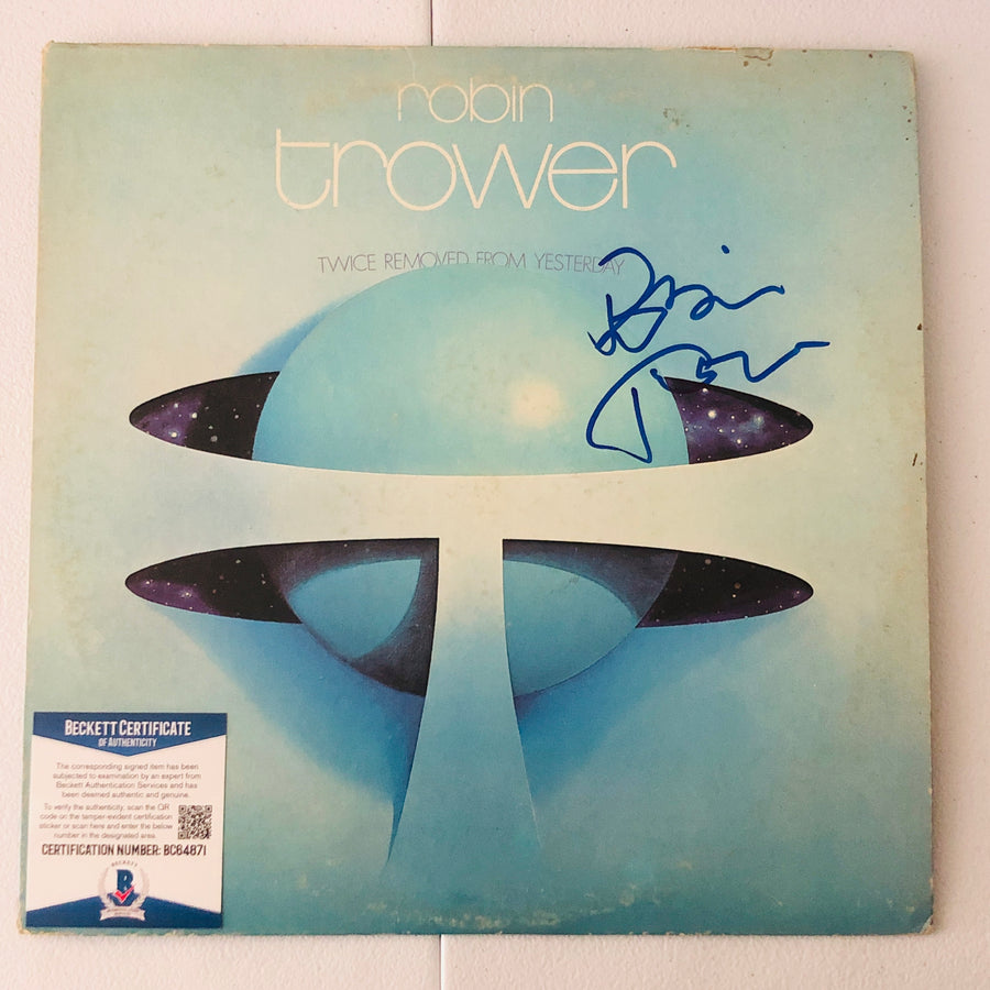 ROBIN TROWER Signed Autograph 