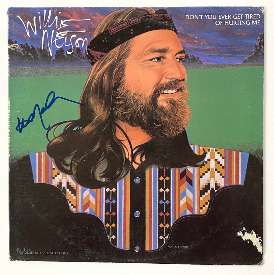 WILLIE NELSON Autograph Signed 